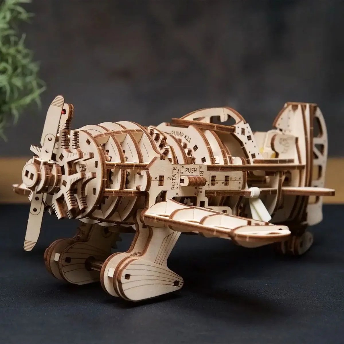 UGEARS マッドホーネット 3D 木製 モデルキット 1/24スケール