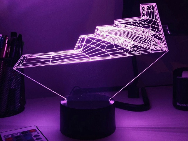 【B-2 Bomber 3D Aircraft Lamp】 カラーチェンジ イリュージョン ライト 16色 戦闘機