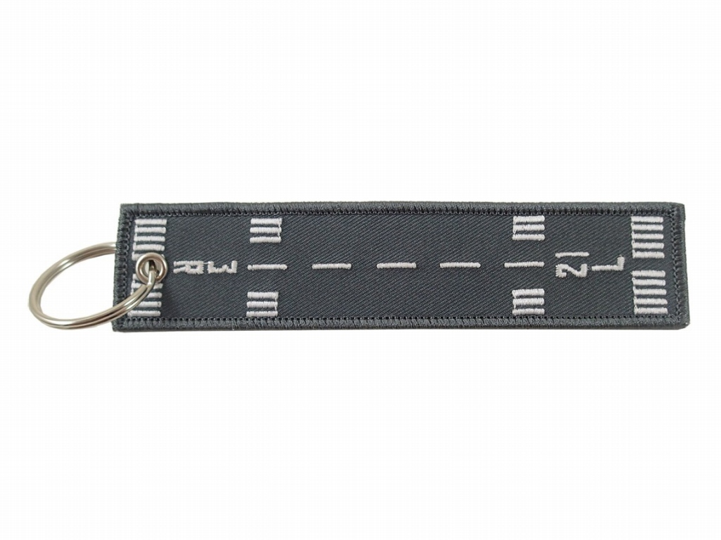 【Runway Embroidered Keychain】 ランウェイ 刺繍 キーリング