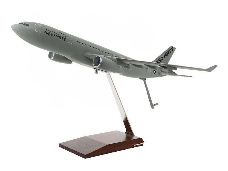 【AIRBUS】 エアバス Executive A330MRTT プラスチック モデル（1/100）
